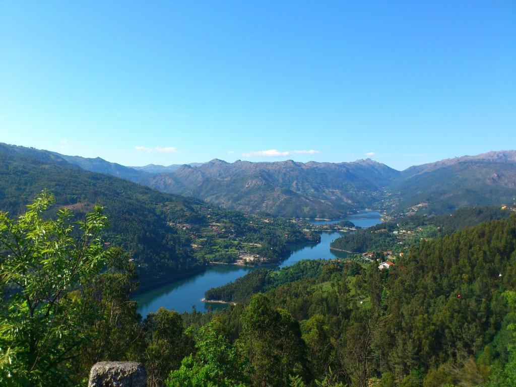 Hotel Lagoa Azul do Geres Kültér fotó